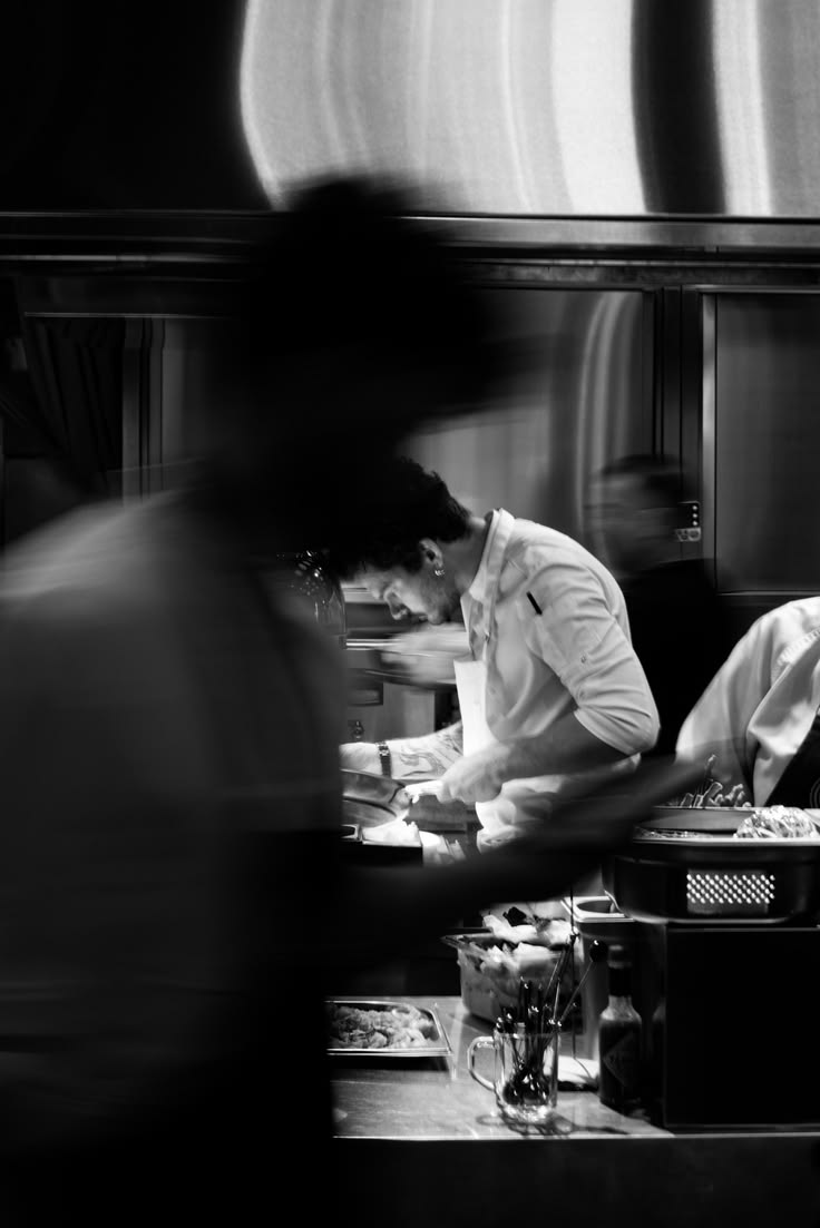 The kitchen in motion